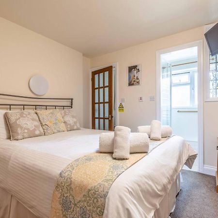 Central Windsor, 2 Bedroom 2 Bathroom, 5 Minutes To Castle Exteriör bild