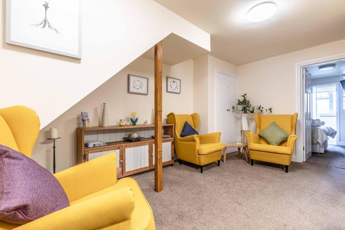 Central Windsor, 2 Bedroom 2 Bathroom, 5 Minutes To Castle Exteriör bild